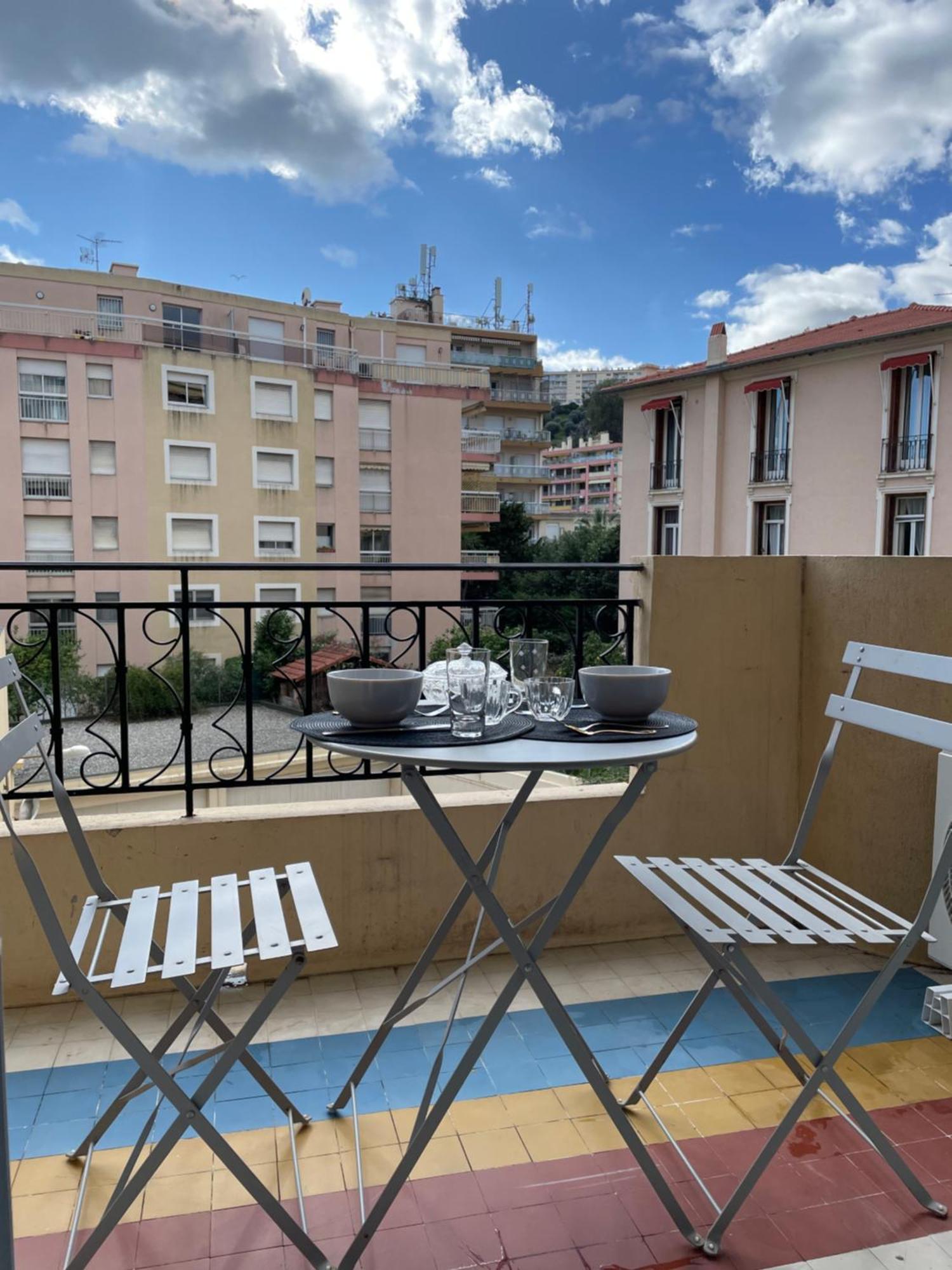Logis Dore * Menton